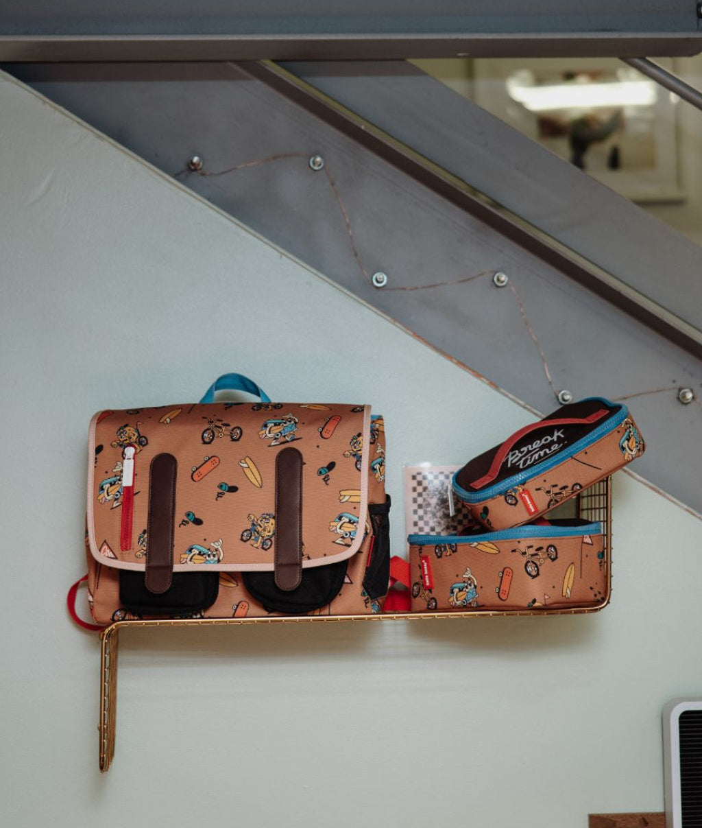 Children's brown schoolbag with mascots and bikes Pattern, Front Pockets Hello Hossy