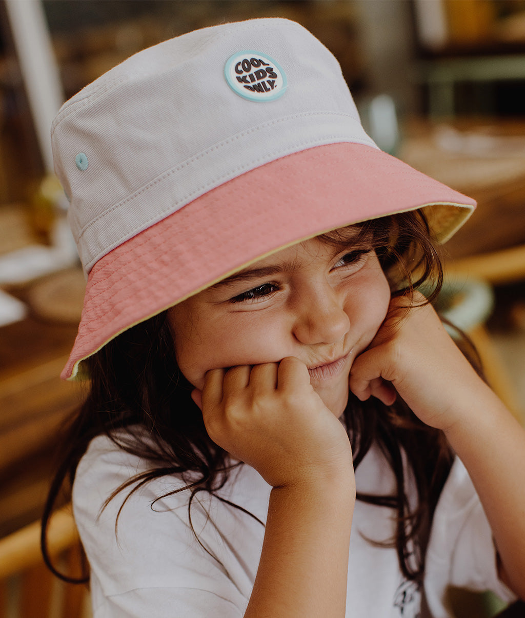 Floppy hat with chin strap online