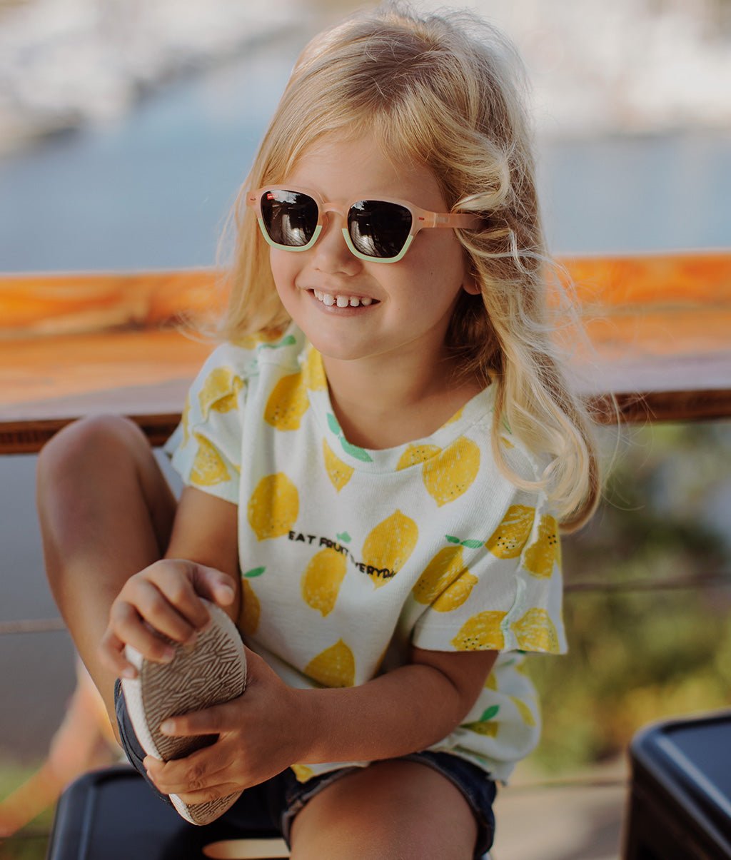 Lunettes de soleil Enfants Mini Mia, colorées, verres catégorie 3, UV400, verres polarisés, dès 2 ans, Cool Kids Only !