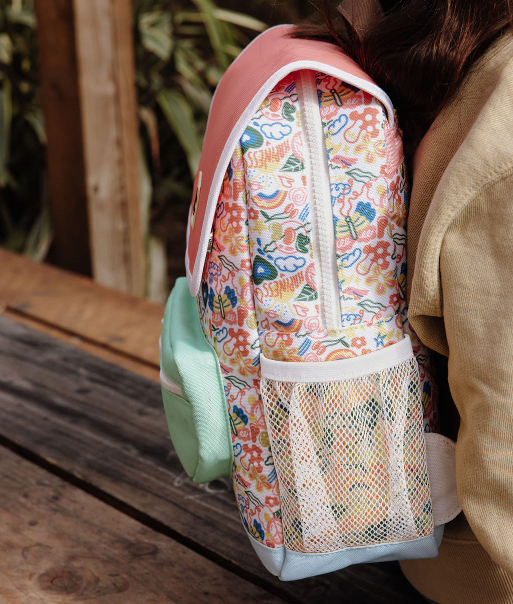 Children's white pink flowers pattern backpack mesh pocket Hello Hossy
