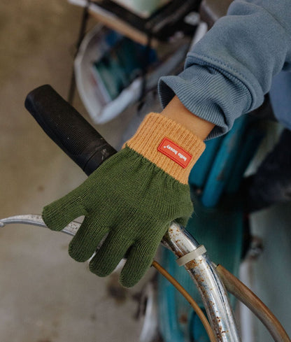 Handy Forest Gloves