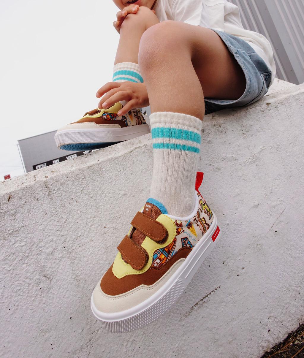 Kids sneakers cream brown USA Travel patterns double velcro Hello Hossy
