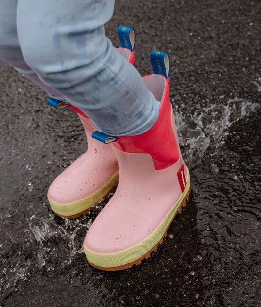 Bottes de pluie en caoutchouc Pinkfly - photo lifestyle – Hello Hossy