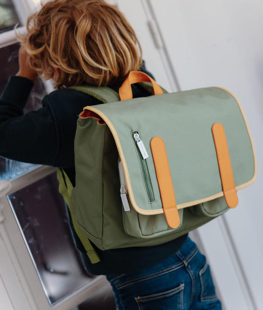 Green children's schoolbag with camel details and zipped pocket Hello Hossy
