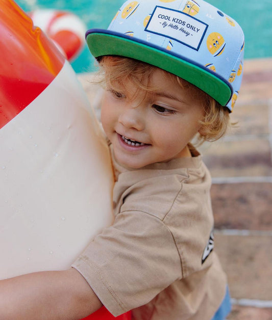Casquette enfant motif ballon de basket visière bleu marine Hello Hossy