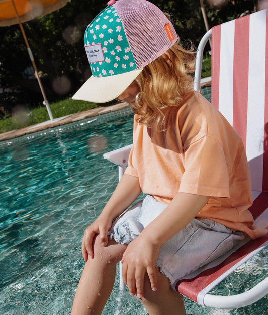 Casquette enfant trucker verte fleurs roses visière jaune pastel Hello Hossy