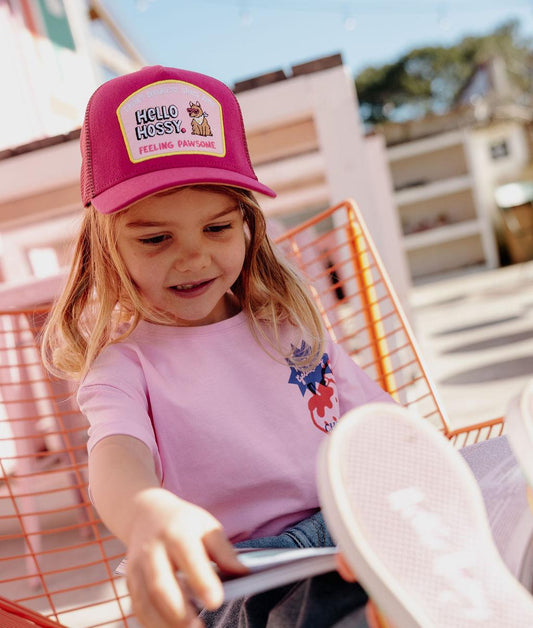 Casquette enfant fuchsia visière courbée patch Hello Hossy