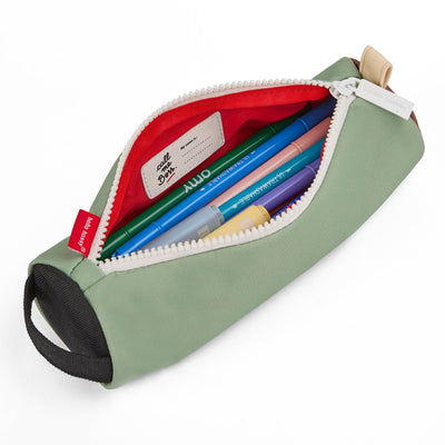 Trousse scolaire enfant vert intérieur rouge fermeture blanche poignée noire Hello Hossy
