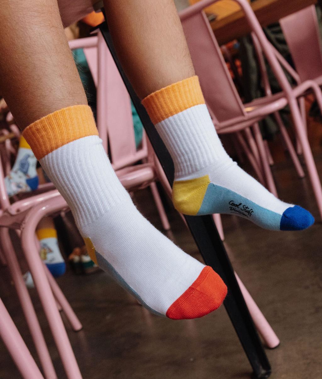 Children's socks white Orange tips blue yellow heels Orange border Hello Hossy