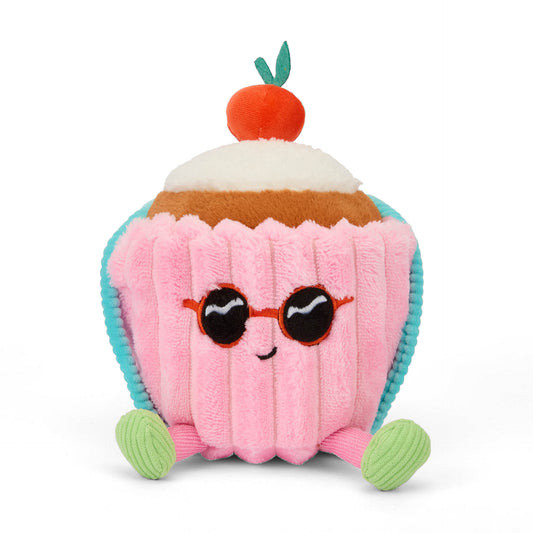 Peluche originale pour enfant Hello Hossy forme gâteau Cherry Cake - vue de face, posée