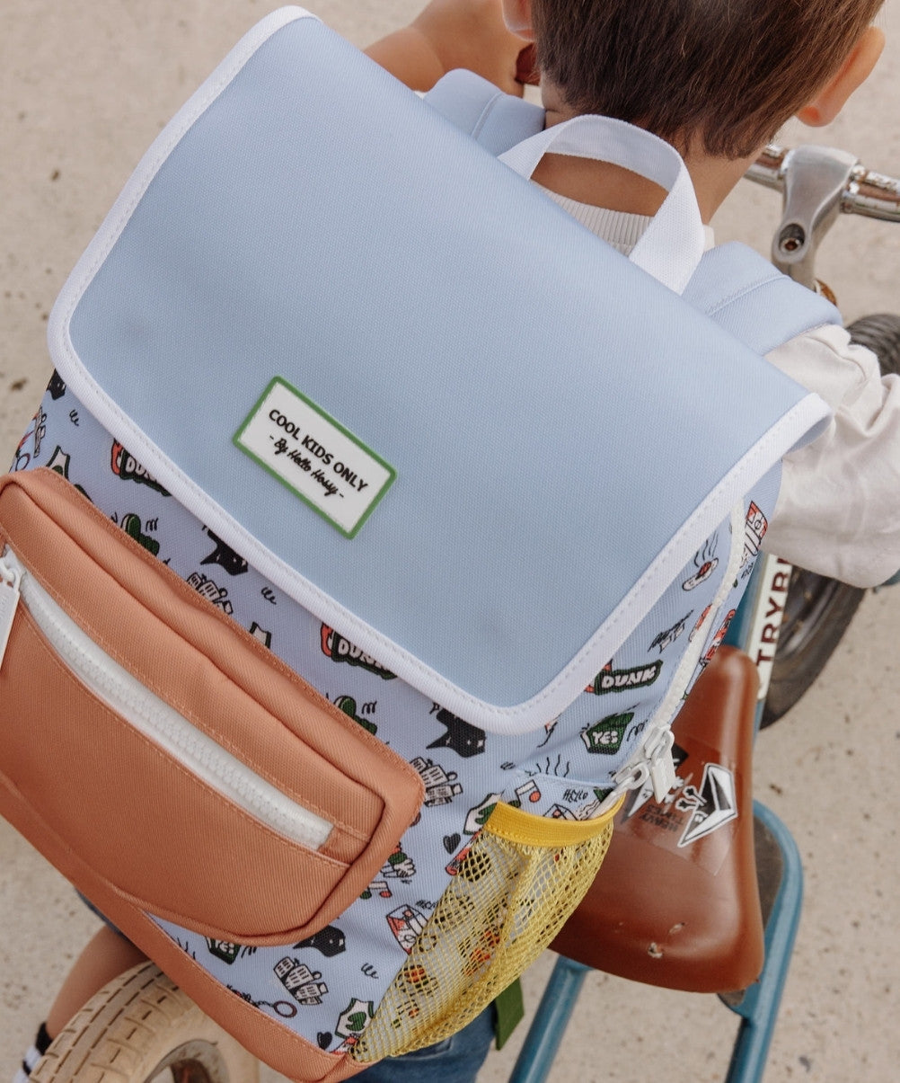 Blue sport patterned kids backpack camel net pocket yellow Hello Hossy