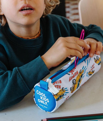 Trousse scolaire enfant blanc imprimé voiture fermeture bleue Hello Hossy
