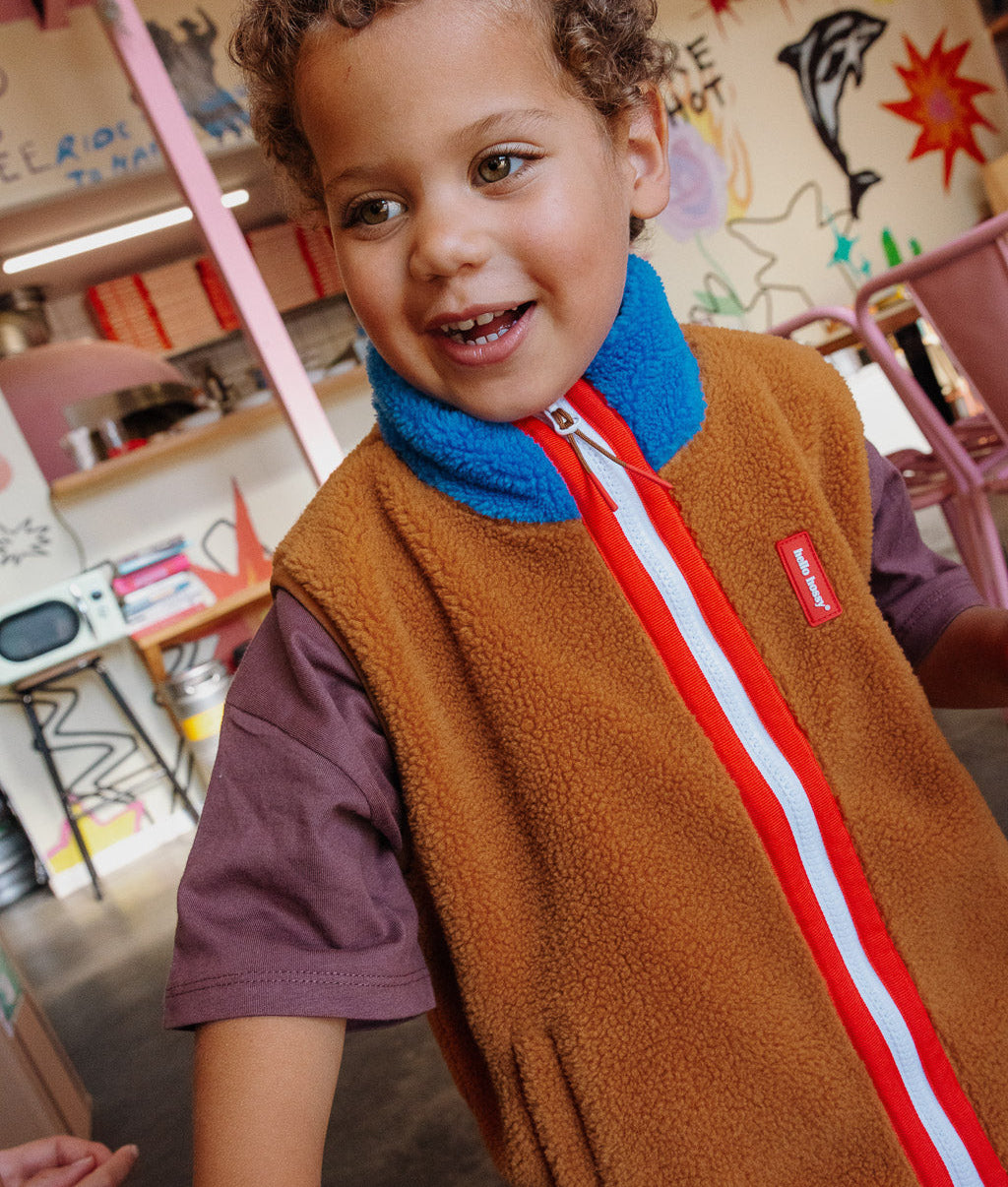 Kids' Camel and blue fleece vest with high collar and red zip Hello Hossy